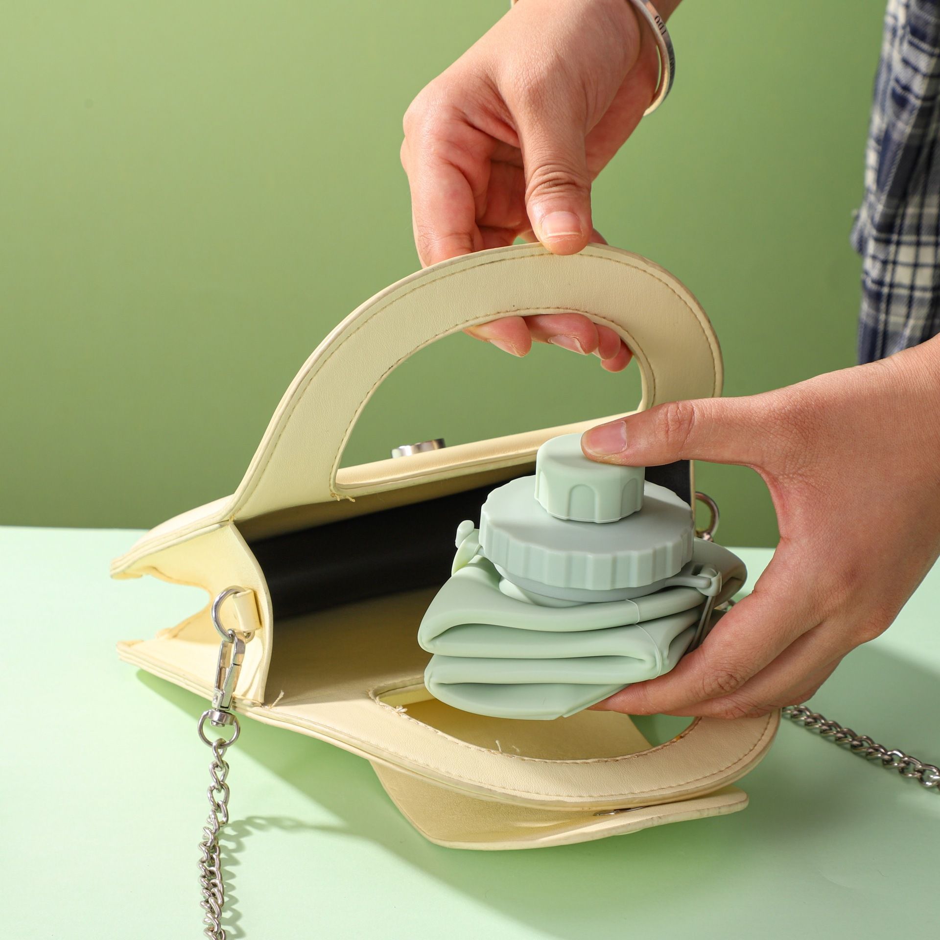 Silicone Foldable Water Cup, R - Water Bag Collapsible 评论和价格
